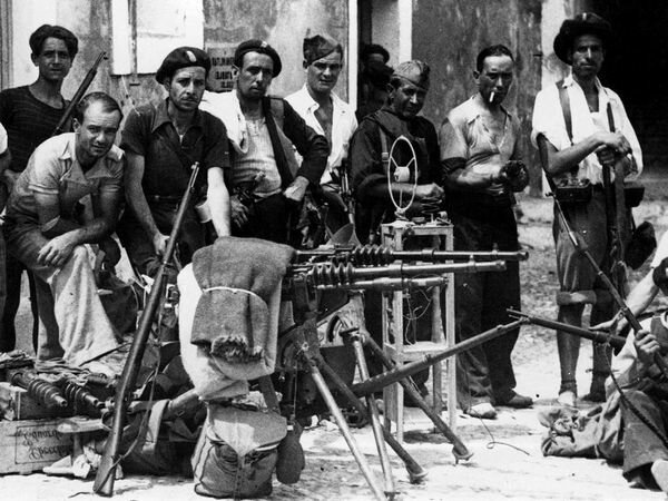 La Columna de Hierro parte de Valencia