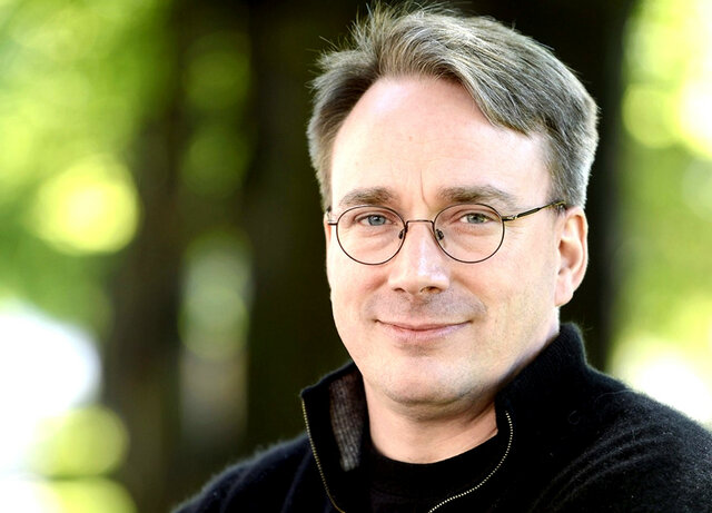 El nucleo Linux es anunciado publicamente por Linus Torvalds