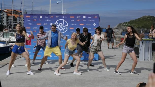 Canción verano: Mugimenduan Tinko