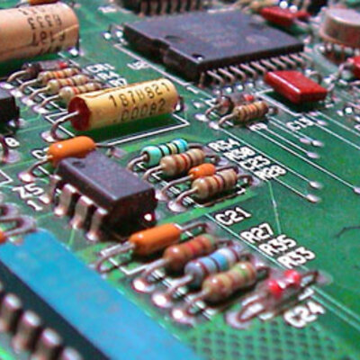 Timeline: Introducción a los circuitos electrónicos