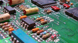 Timeline: Introducción a los circuitos electrónicos