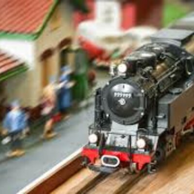 Timeline: model train