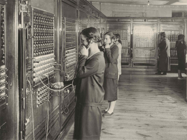 inicia la gran era de las empresas de telecomunicaciones