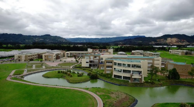 Construcción en Campus