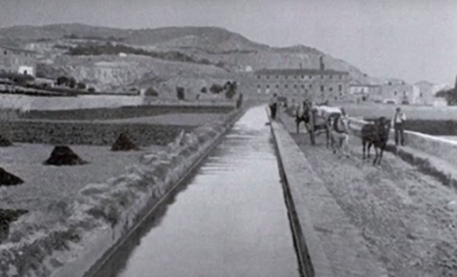 Primer Camino Con Sistema de Peaje.