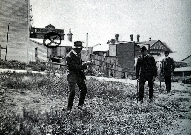 Bread and Roses strike begun by immigrant women in Lawrence