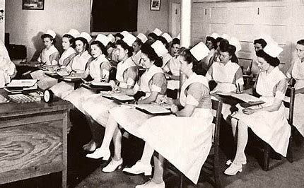 APROBACION UNIVERSITARIA DE ENFERMERIA