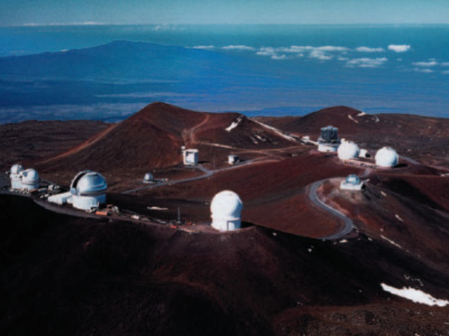 Dmitri Dmitrievich Maksutov invents Maksutov telescope