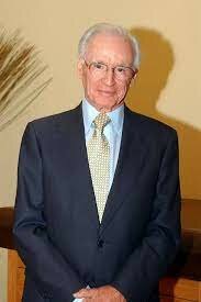 Se establece Agencia Mexicana Augusto Elias