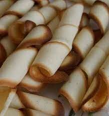 In 1832, a recipe for fried potato "chips" was included in a United States cookbook derived from an earlier English collection.