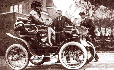 Primer Auto en Colombia.