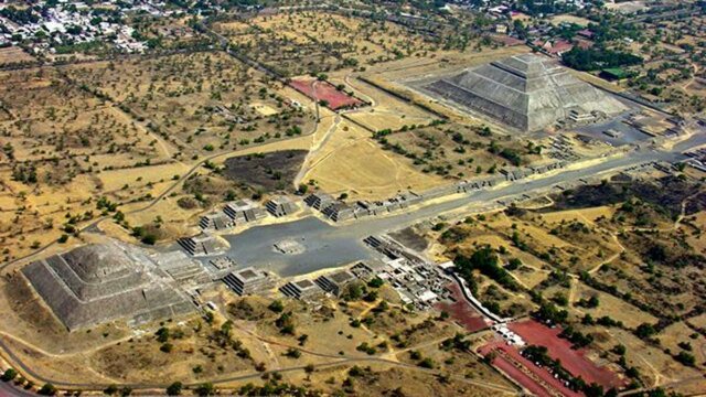 Caída de Teotihuacán.