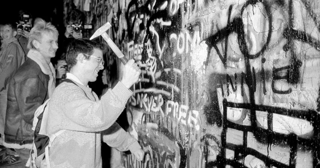 La Caída Del Muro De Berlín