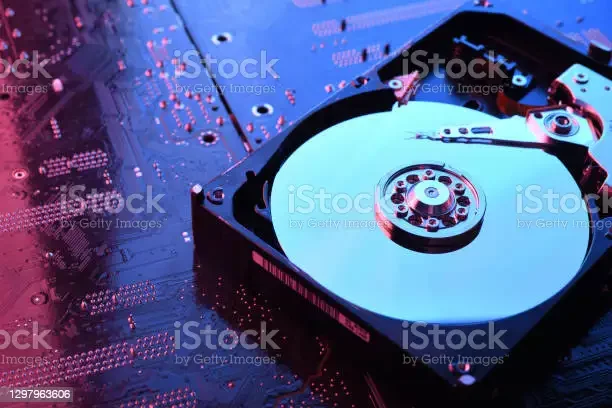 Lanzamiento de IBM 205 RAMAC