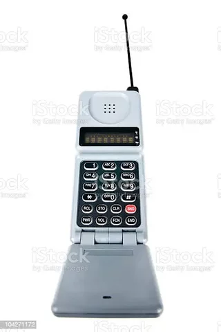 Creación del primer teléfono celular