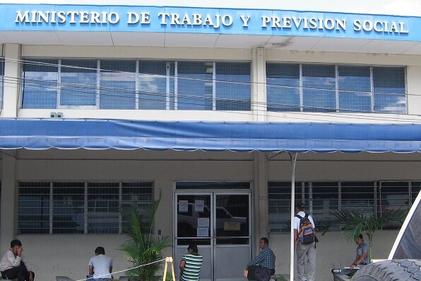 1946 SE CREA EL MINISTERIO DE TRABAJO