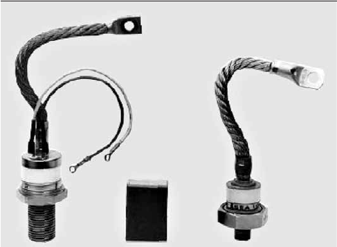 La invención del transistor pnpn. Definido como tiristor