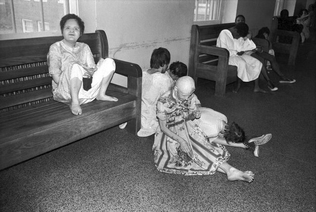 Las prácticas del Hospital Judío de Enfermedades Crónicas y la escuela de Willowbrook