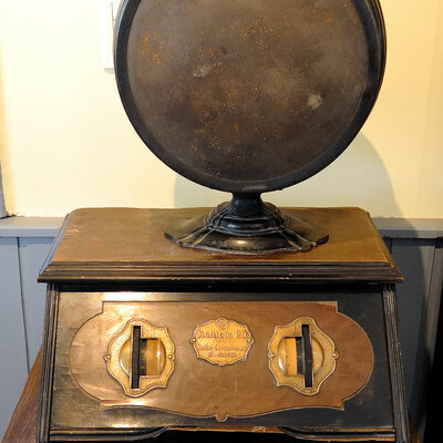 Timeline: historia de la radio