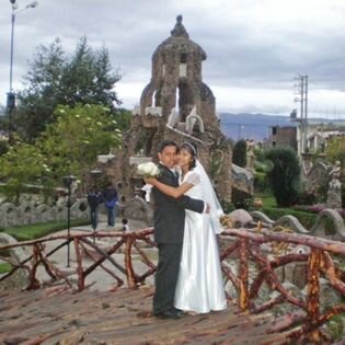 Etapa adulta temprana  Intimidad vs Soledad (20 a 40 años)