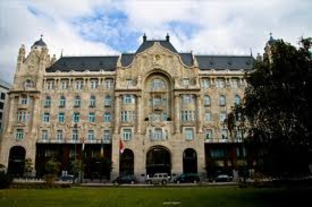 arrives at the Murry Hill Hotel