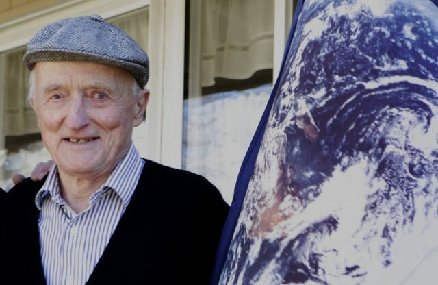 1939, John McConnell