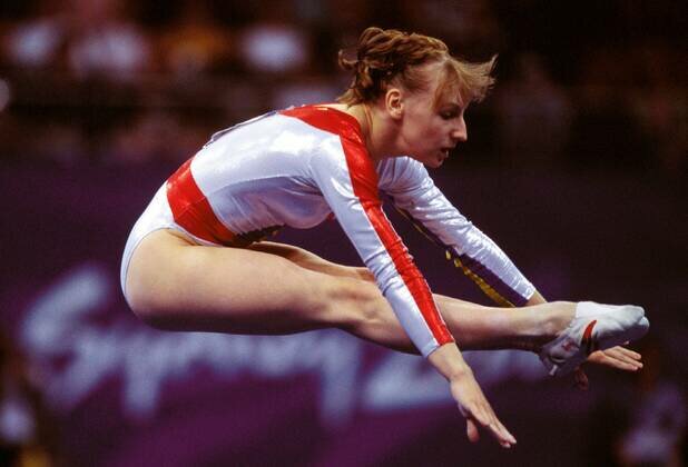 Simona Amanar comença a fer gimnàstica