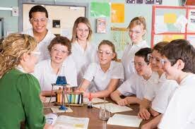 NIVEL MEDIO (I del R), el cual culmina en 1990.