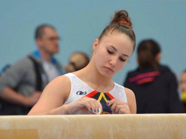 Roxana Popa comença a fer gimnàstica