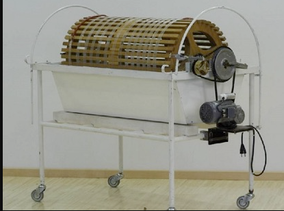 Primera máquina de diálisis renal