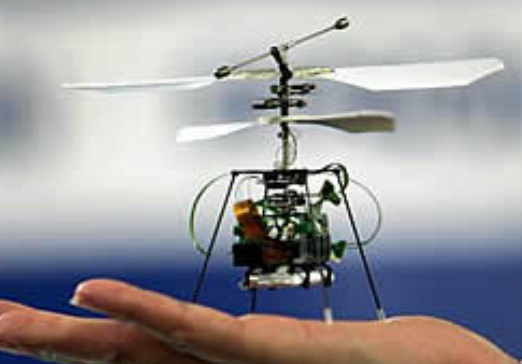 EL HELICÓPTERO ROBOT