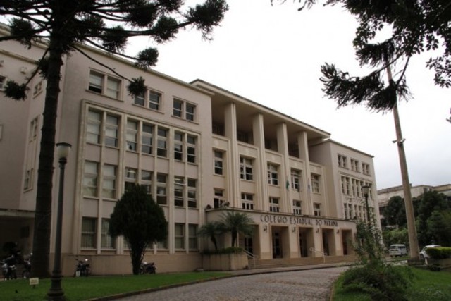 Minha primeira escola - Professor de Química para curso de Edificações, Patologia e Ator