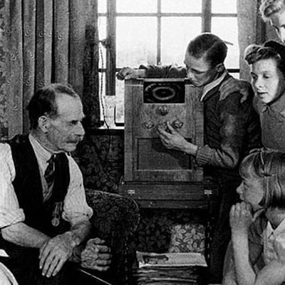 Timeline: Historia de la radio: Grandes referentes para su evolución