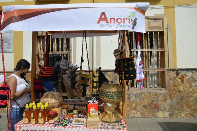 Octavo Mercado Campesino y Feria de Emprendimiento Hechos para el Cambio