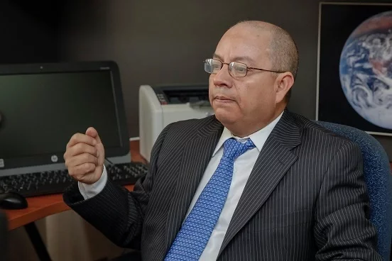 CARLOS CONSTANTINO MORALES  MÉNDEZ (1952-2021)