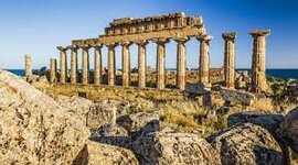 Timeline:    Greeks colonize the Mediterranean