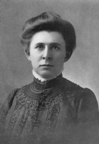Ida Tarbell Publishes Her Article About Standard Oil
