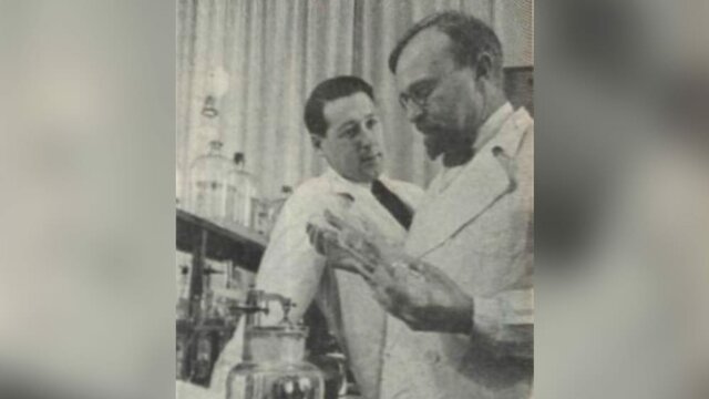 Publicó un nuevo libro bajo el mismo nombre de EL ORIGEN DE LA VIDA que fue traducido al inglés en 1938.