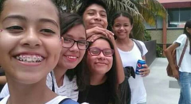 Comencé el recre <33