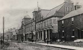 Se fundaron las Cooperativas de, La Tienda Comunitaria Unión Protectora, en Boston; y la Aldea Cooperativa de Esclavos Libertos, en Victoria, Guyana Parí Tónica