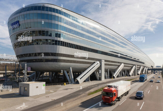 INAUGURAN GRAN EDIFICIO DE OFICINAS