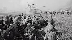 se inicia la guerra de Vietnam