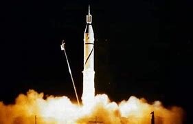 E.E.U.U lanza el Explorer 1