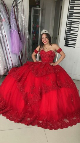 PROBANDOME EL VESTIDO DE XV