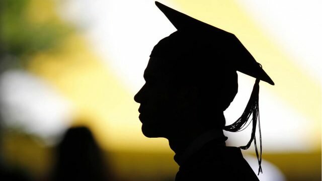 Aumento de profesionales con formación doctoral