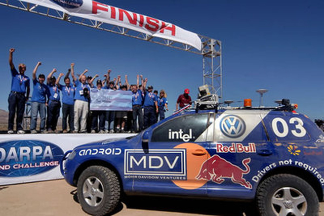 Stanley gana competencia de vehículos robot