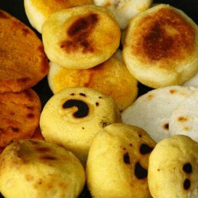 Timeline: LA AREPA DE UN PRODUCTO INDIGENA A  UNA COMIDA GOURMET