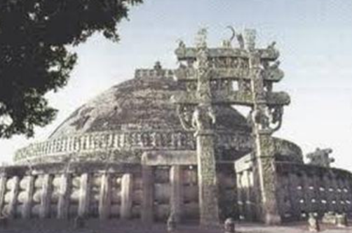 Mauryan Empire of India begins