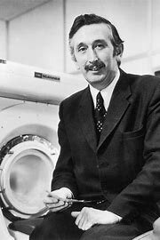 Godfrey Hounsfield presenta el Escáner CT