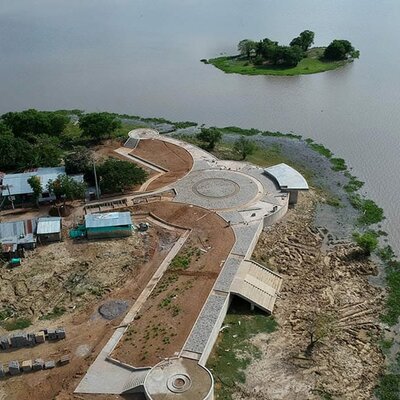 Timeline: INICIATIVAS CULTURALES Y LOCALES